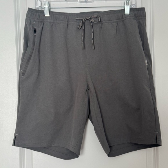 L.L. Bean Men's Charcoal Gray Shorts - Picture 1 of 7